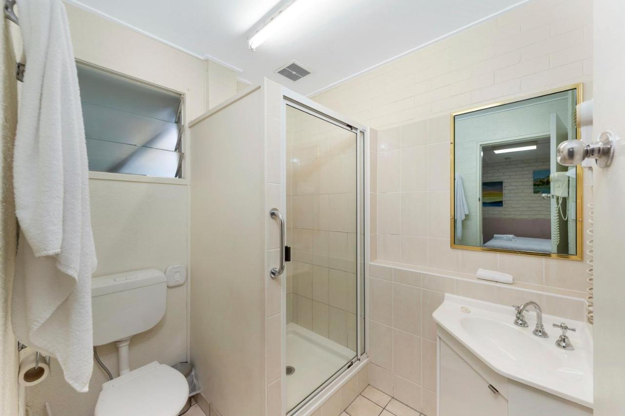 Bundaberg Coral Villa Motor Inn Экстерьер фото